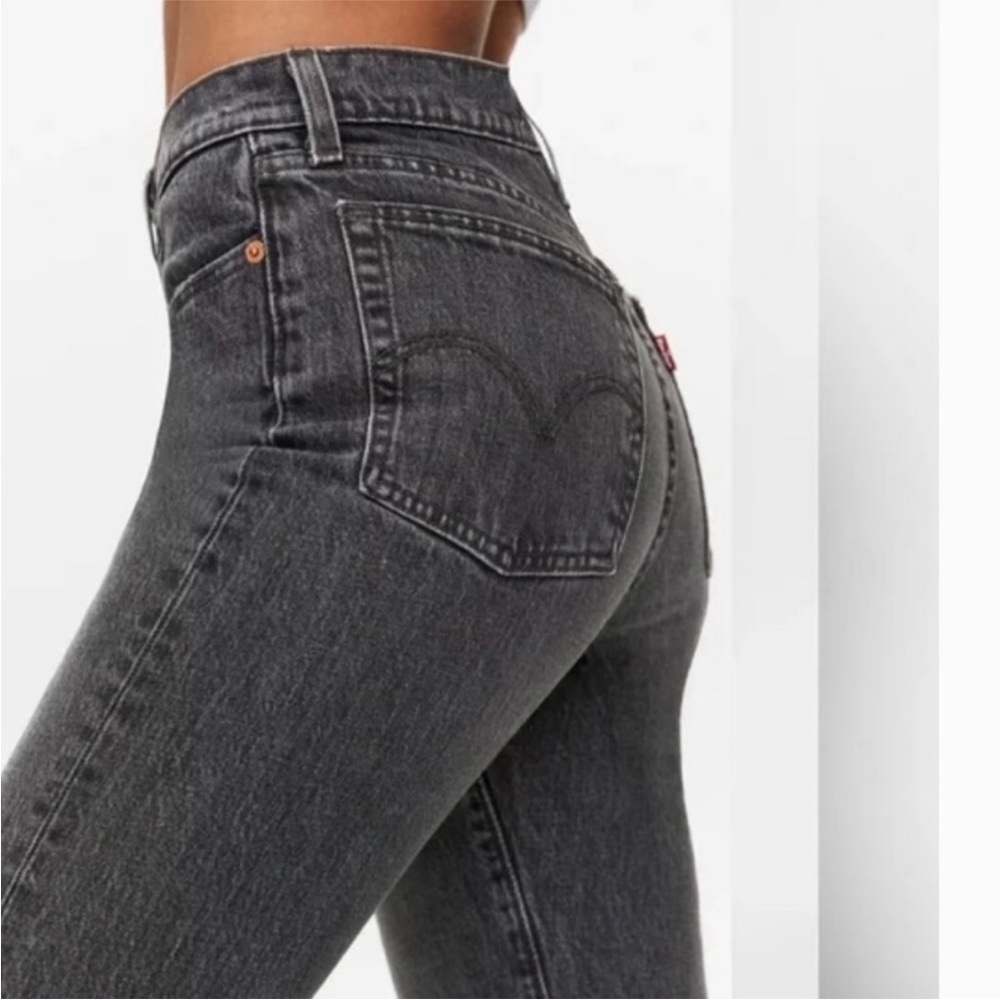 Levi’s Wedgie Icon Jeans size 25